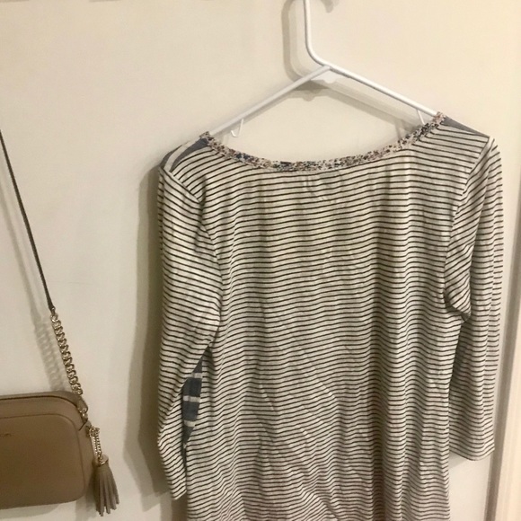 Anthropologie 3/4 Sleeve Tee! - Picture 3 of 4